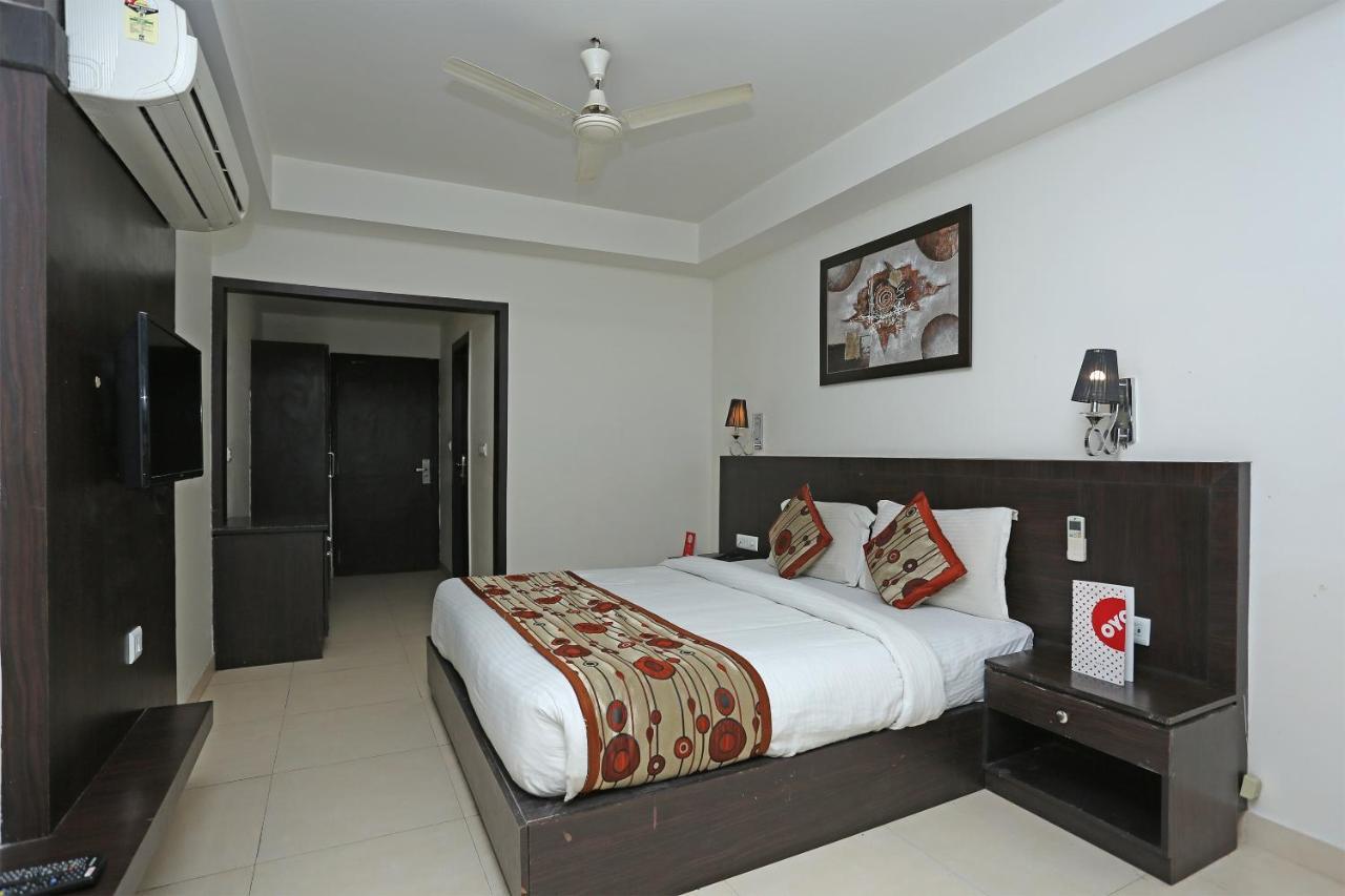 Capital O 3600 Hotel Royal Windsor Kāthgodām Exterior foto