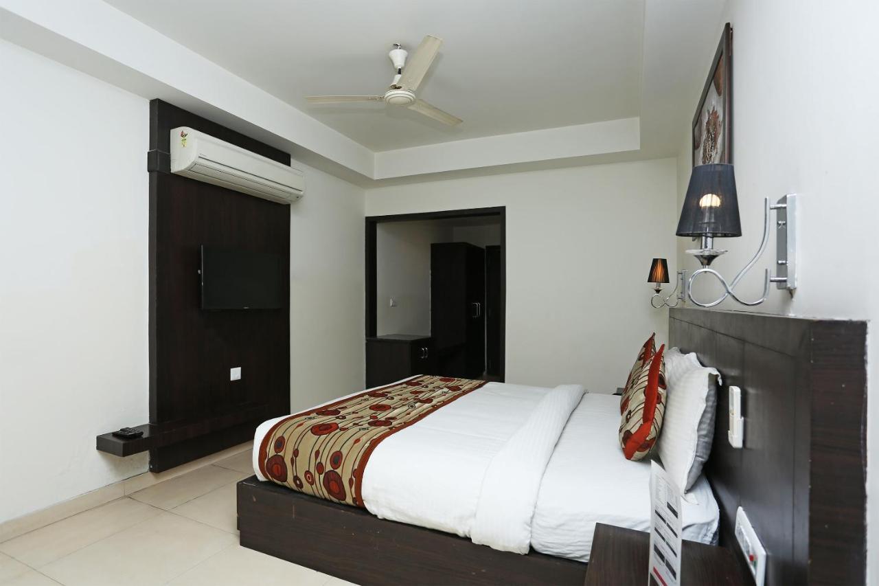 Capital O 3600 Hotel Royal Windsor Kāthgodām Exterior foto