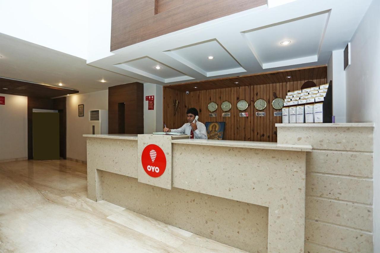 Capital O 3600 Hotel Royal Windsor Kāthgodām Exterior foto